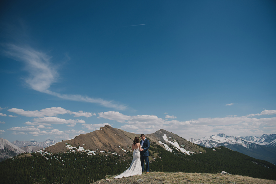 jasper photographer, elopement, rockies heli, helicopter, wedding, mountaintop, explore, seek adventure, Nikon, D750, @ Gabe McClintock Photography | www.gabemcclintock.com