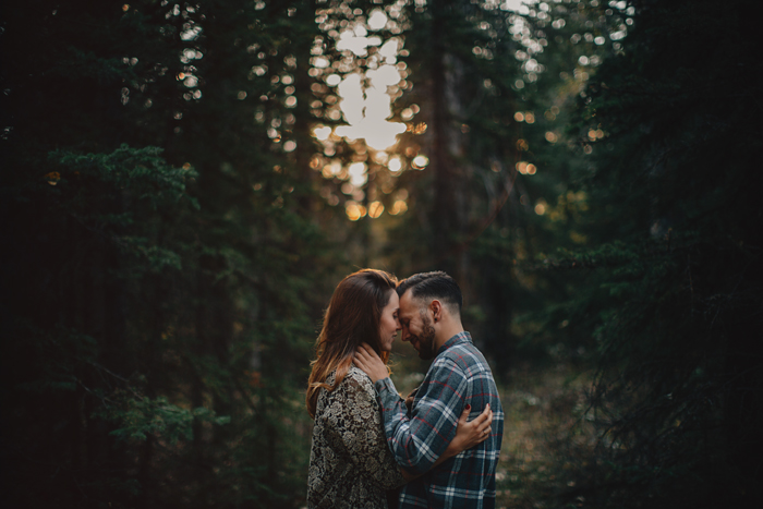 autumn engagement photos, fall in calgary, connection session, love, couples, wedding, © Gabe McClintock Photography | www.www.gabemcclintock.com