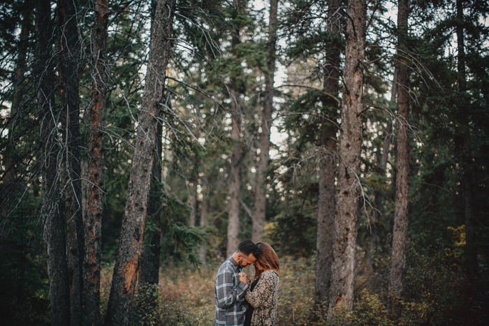 autumn engagement photos, fall in calgary, connection session, love, couples, wedding, © Gabe McClintock Photography | www.www.gabemcclintock.com