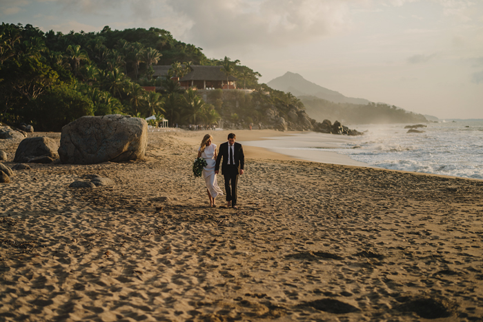 sayulita wedding photographer, mexico wedding photographer, beach wedding, teitiare estate, ocean, nikon, vsco, ©Gabe McClintock Photography | www.gabemcclintock.com