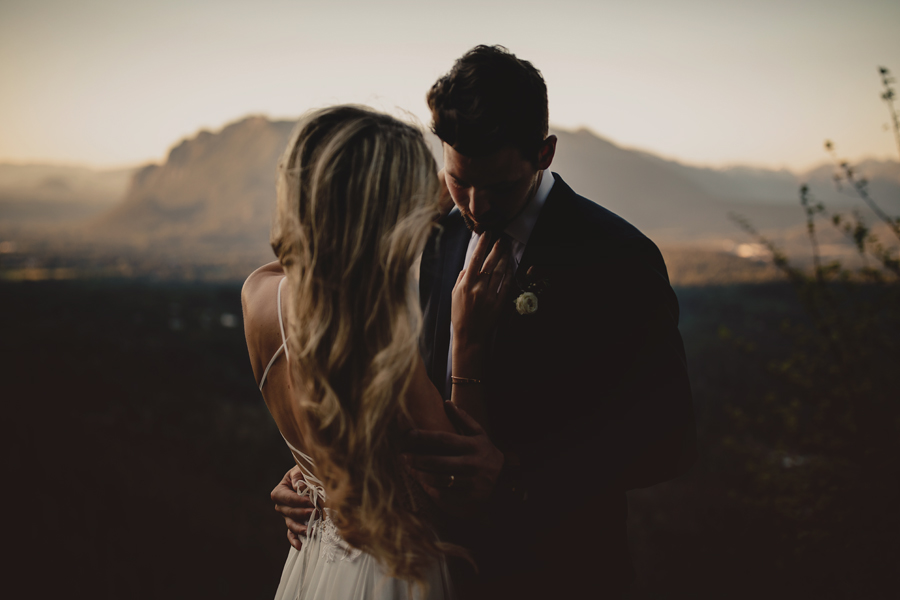 Seattle wedding photography, Seattle wedding photographer, Seattle wedding photos, explore Seattle, rattlesnake ridge wedding photos, rattlesnake ridge, connection, elopement, wedding, bride and groom, canon, 5D MKIV, ©Gabe McClintock Photography | www.gabemcclintock.com