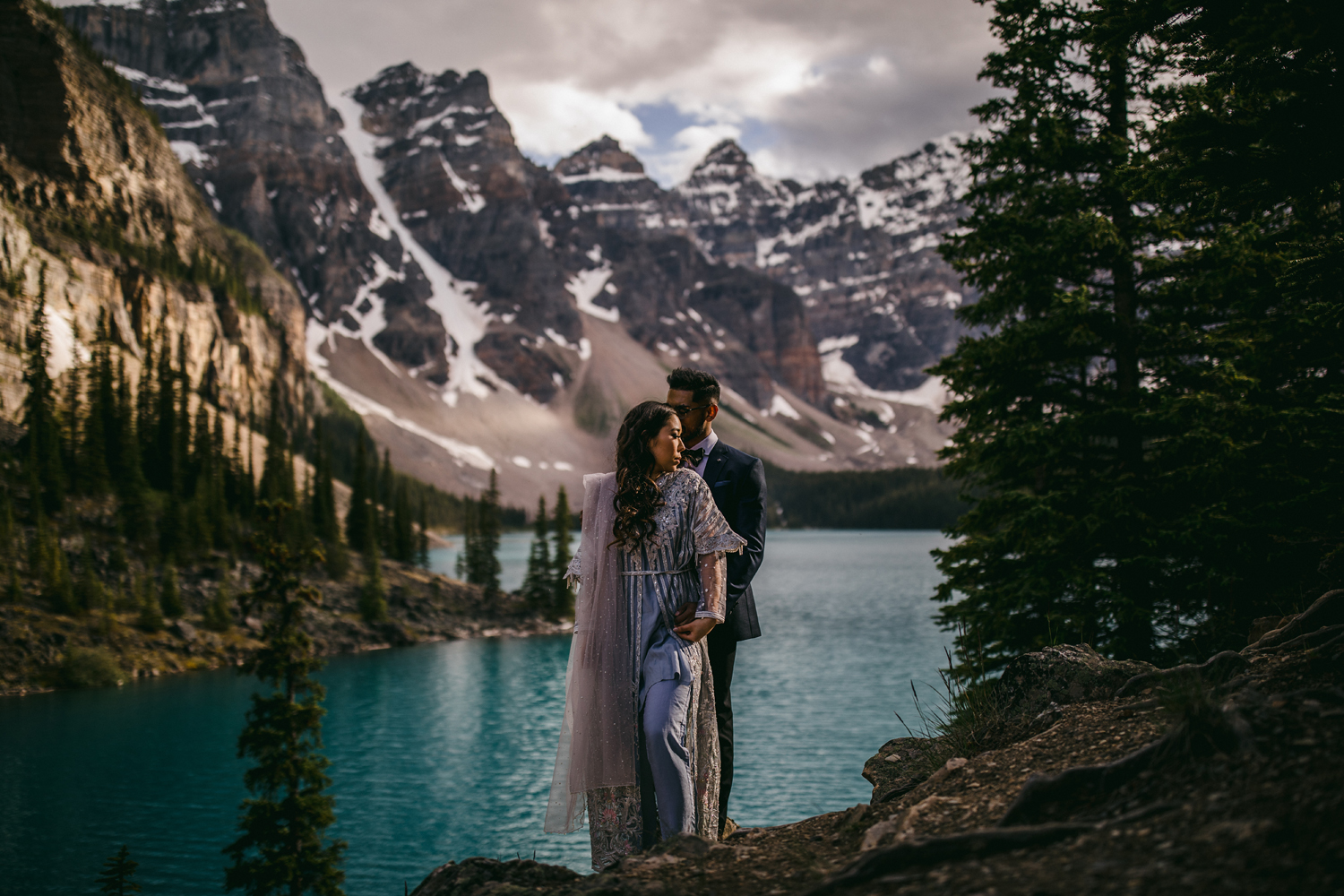 Banff wedding photography, Banff wedding photos, Banff photographer, Moraine Lake, Lake Louise