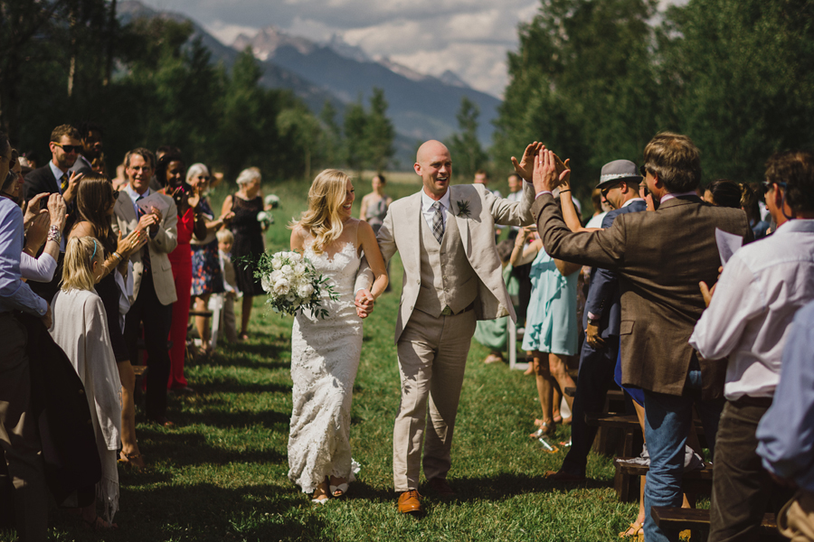 Jackson Hole wedding photographer, Jackson Hole wedding photography, Jackson Hole wedding photos, explore Jackson Hole, Wyoming wedding photos, Jackson Hole, Tetons, connection, elopement, wedding, bride and groom, canon, 5D MKIV, ©Gabe McClintock Photography | www.gabemcclintock.com