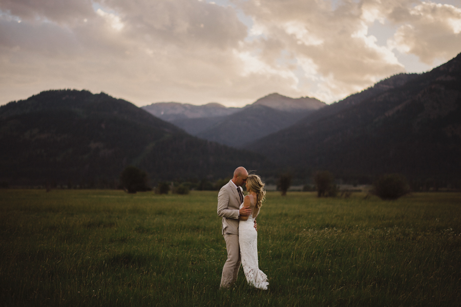 Jackson Hole wedding photographer, Jackson Hole wedding photography, Jackson Hole wedding photos, explore Jackson Hole, Wyoming wedding photos, Jackson Hole, Tetons, connection, elopement, wedding, bride and groom, canon, 5D MKIV, ©Gabe McClintock Photography | www.gabemcclintock.com