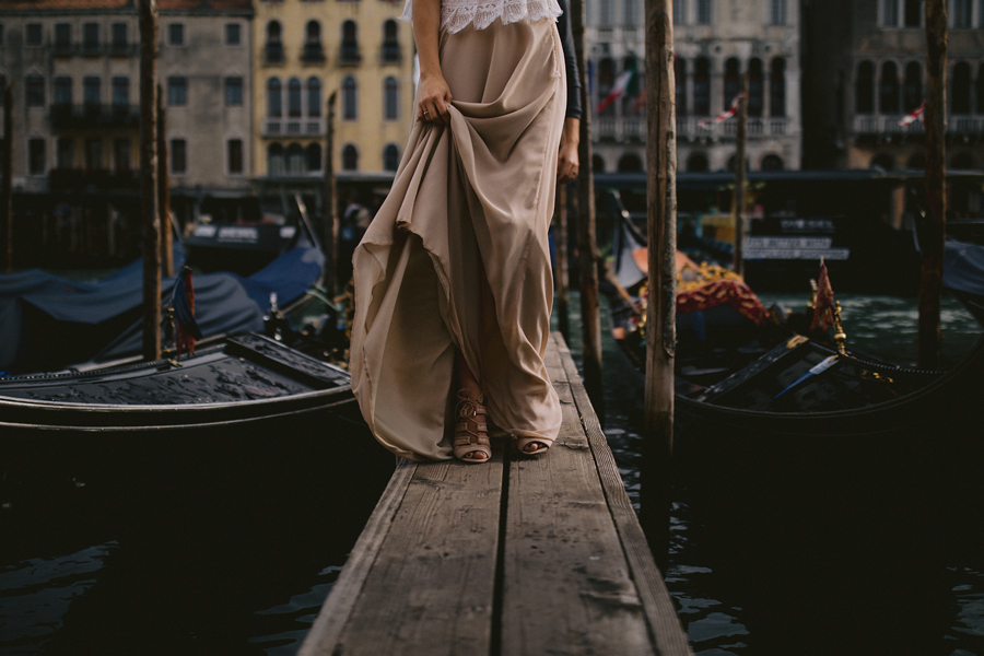 Venice wedding, Venice wedding photographer, Venice photographer, explore Venice, Italy wedding, Italy elopement, Venice wedding photos, elopement photographer, destination wedding photographer, connection, elopement, wedding, bride and groom, DVLOP, we roam the earth, ©Gabe McClintock Photography | www.gabemcclintock.com